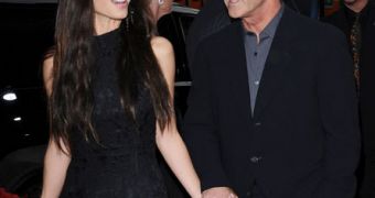 Oksana Grigorieva and Mel Gibson do first public appearance at “Wolverine” premiere