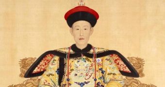 Qianlong Emperor's wig stand sparked a lot of interest at auction