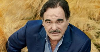 Director Oliver Stone apologizes for saying Jews control the media, Hitler had massive support from the Brits and the Americans