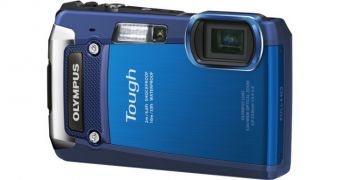 Olympus TG-820 rugged digital camera
