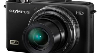 Olympus, Sony and Panasonic to Launch New Compact Cameras During CES, Including an OLED Model