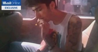 Zayn Malik of One Direction smokes a marijuana joint in leaked video
