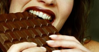 One third of women are already cheating on their diets, eating sweet snacks in the dark and hiding food, survey reveals