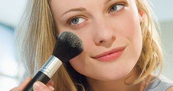 New study reveals just how important cosmetics are for women: 1 in 3 doesn’t go outside without a full face on