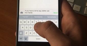 Typing with one hand on the iPhone 6 Plus