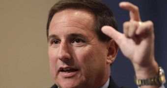 Mark Hurd says he only wants to stay with Oracle right now