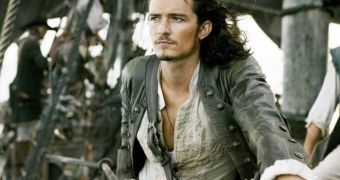 Orlando Bloom is actively in talks to return for the fifth installment in the "Pirates of the Caribbean" franchise