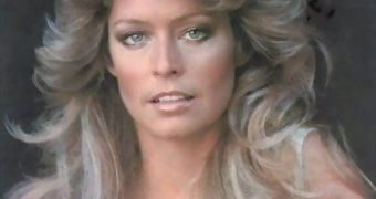 Farrah Fawcett was not included in the “In Memoriam” Segment at the 2010 Oscars, fans are terribly upset