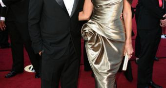 Oscars 2012: George Clooney, Stacy Keibler Are Cute Red Carpet Couple
