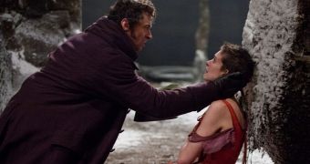 Hugh Jackman and Anne Hathaway in official still from “Les Miserables”