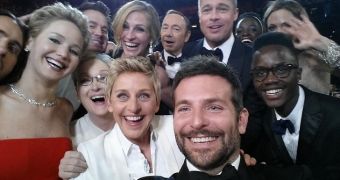 Multi-selfie snapped at host Ellen DeGeneres’ suggestion at the Oscars 2014
