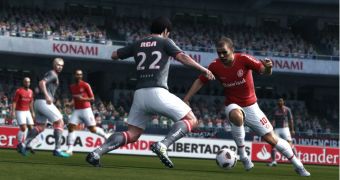 Control more than one player in PES 2012