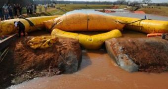 PLUG Technology to Resolve Levee Breaches