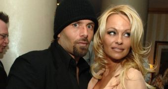 Pamela Anderson and Rick Salomon married for the second time, are getting a divorce now