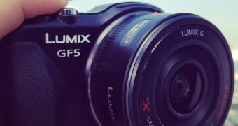 Panasonic Lumix GF5 ILC camera