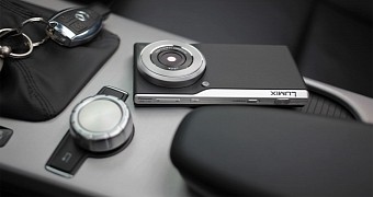 Panasonic Lumix CM1 Smart Camera