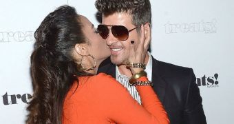 Paula Patton is having second thought about her divorce from Robin Thicke, claims she still has love for him