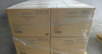 Pebble E-Paper Smartwatches Finally Shipping