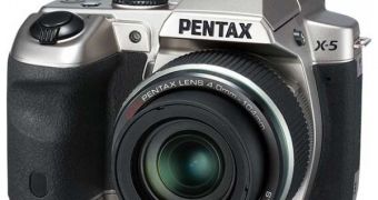 Pentax X-5 digital camera
