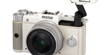 Pentax Q interchangeable lens camera