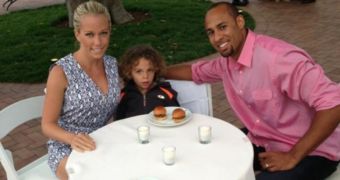 Kendra Wilkinson and Hank Baskett will include the cheating drama they’ve been going through on their reality show