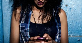 Researchers say people who lie take longer to respond to a text message