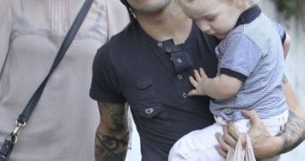 Pete Wentz still can’t believe Ashlee Simpson is divorcing him, sources are saying