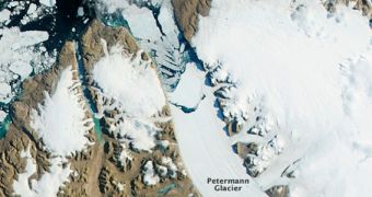 Petermann Glacier loses massive chunk of ice, between July 16-17, 2012