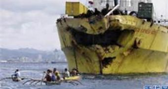 Ships collide in the Philippines