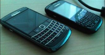 BlackBerry Onyx/Bold 9020 and BlackBerry Gemini/Curve 8520