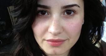 “We are beautiful,” Demi Lovato says, posting makeup-free photo of herself