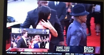 Photo of the Day: E! Couldn’t Identify Jamie Foxx, Nicki Minaj at the AMAs 2014