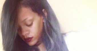 “Grey is the new black!” Rihanna proclaims on social media, unveiling new ‘do
