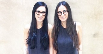 Rumer Willis and Demi Moore are "twinning"