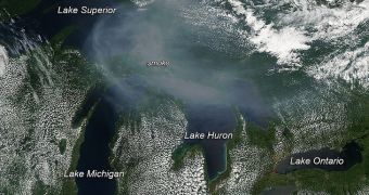 NASA image shows swirls of smoke hovering over the Great Lakes