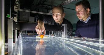 Dr. Horst Punzmann (left) and Professor Michael Shats testing their wave-generated tractor beam