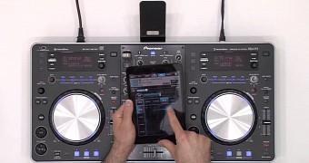 Pioneer XDJ-R1 DJ System and iPad