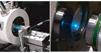 This image shows an ultracool plasmon laser