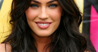 Megan Fox wants to play with you