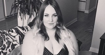 Plus-size blogger Courtney Mina says she's as beautiful as a skinny girl and no one can convince her otherwise