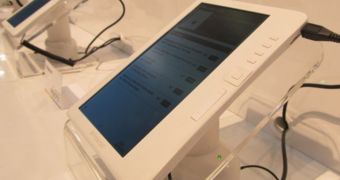 Polaroid eReaders at CES 2012