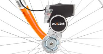 Power LEDs and Recharge a Phone Just By Pedaling