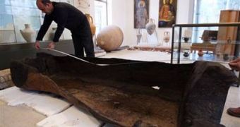 Ancient Bulgarian canoe found in the waters of the Black Sea