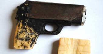 John Dillinger-style fake gun fails to help inmate escape prison in the UK