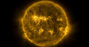 Proba-2 Films Venusian Solar Transit [Video]