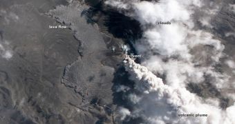 This EO-1 image shows the Puyehue Corón-Caulle Volcano still erupting after 4 months of activity