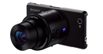QX10/QX100 camera attachment case for Xperia Z1 Compact