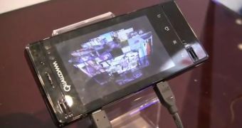 Qualcomm Demos Screen That Does What You Wave at It to Do
