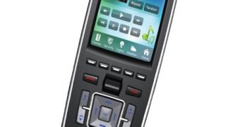 RTI T3-V+ Oled Packing Remote Control