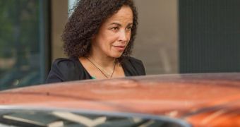 Oprah is a "great brown-noser," Rae Dawn Chong says